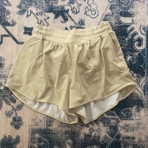 Lululemon Light Green Shorts 💚🍀